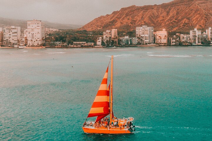 NA HOKU 2 SAILING SOUTH SHORE OAHU PASSING DIAMOND HEAD STATE MONUMENT